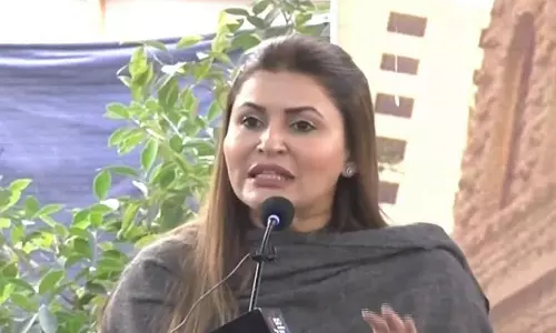 இந்தியாவுக்கு அணுகுண்டு தாக்குதல் மிரட்டல்- பாகிஸ்தான் பெண் அமைச்சர் பேச்சால் பரபரப்பு