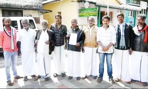 மன்னவனூர் எழும்பள்ளம் ஏரியில் சீரமைப்பு பணிகளை தடுக்கும் வனத்துறையினர் விவசாயிகள் வேதனை