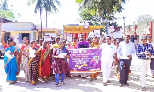 பெண்களுக்கு எதிரான வன்முறை குறித்து விழிப்புணர்வு பிரசாரம்