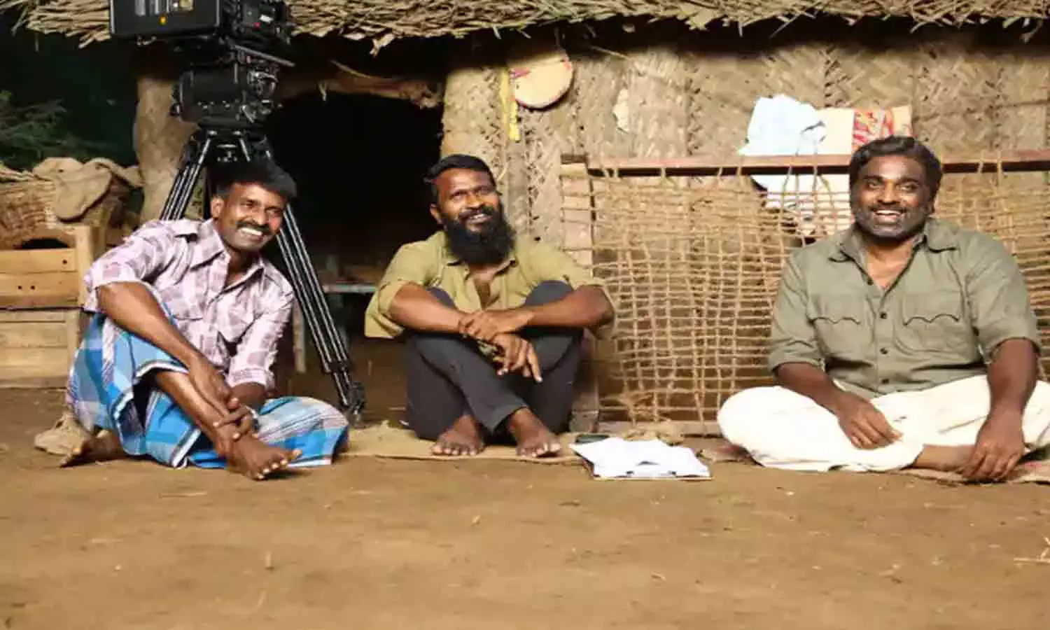 ஸ்டுடியோ இல்ல.. உண்மையான காடு.. சூரி வெளியிட்ட விடுதலை படப்பிடிப்பு புகைப்படம்