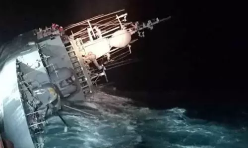 தாய்லாந்தில் கடற்படை கப்பல் கடலில் மூழ்கியது- 75 பேர் மீட்பு