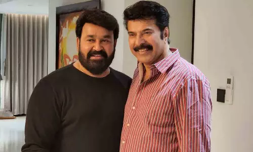 கால்பந்து போட்டியை நேரில் ரசித்து பார்த்த மம்முட்டி-மோகன்லால்: வைரலாகும் புகைப்படம்