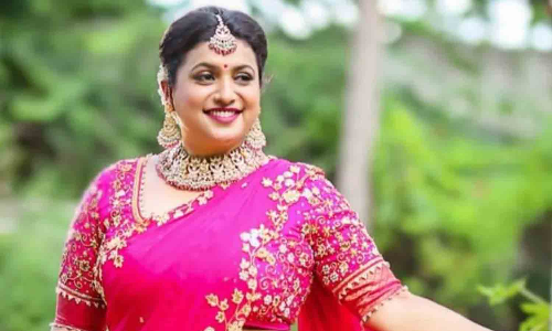 குத்துச்சண்டை வீராங்கனையாக மாறிய ரோஜா