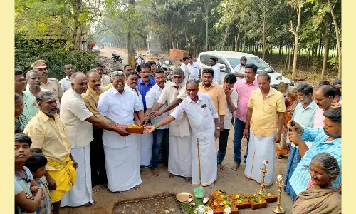 சாலை அமைப்பதற்கான பூமி பூஜை-துணை சபாநாயகர் ராஜவேலு தொடங்கி வைத்தார்