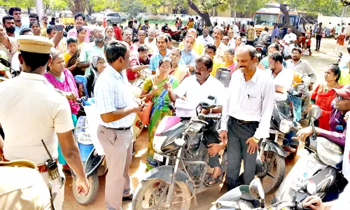 ராஜாஜி பூங்காவில் மாற்றுத்திறனாளிகளுக்கு கட்டணம் வசூலிக்கக்கூடாது