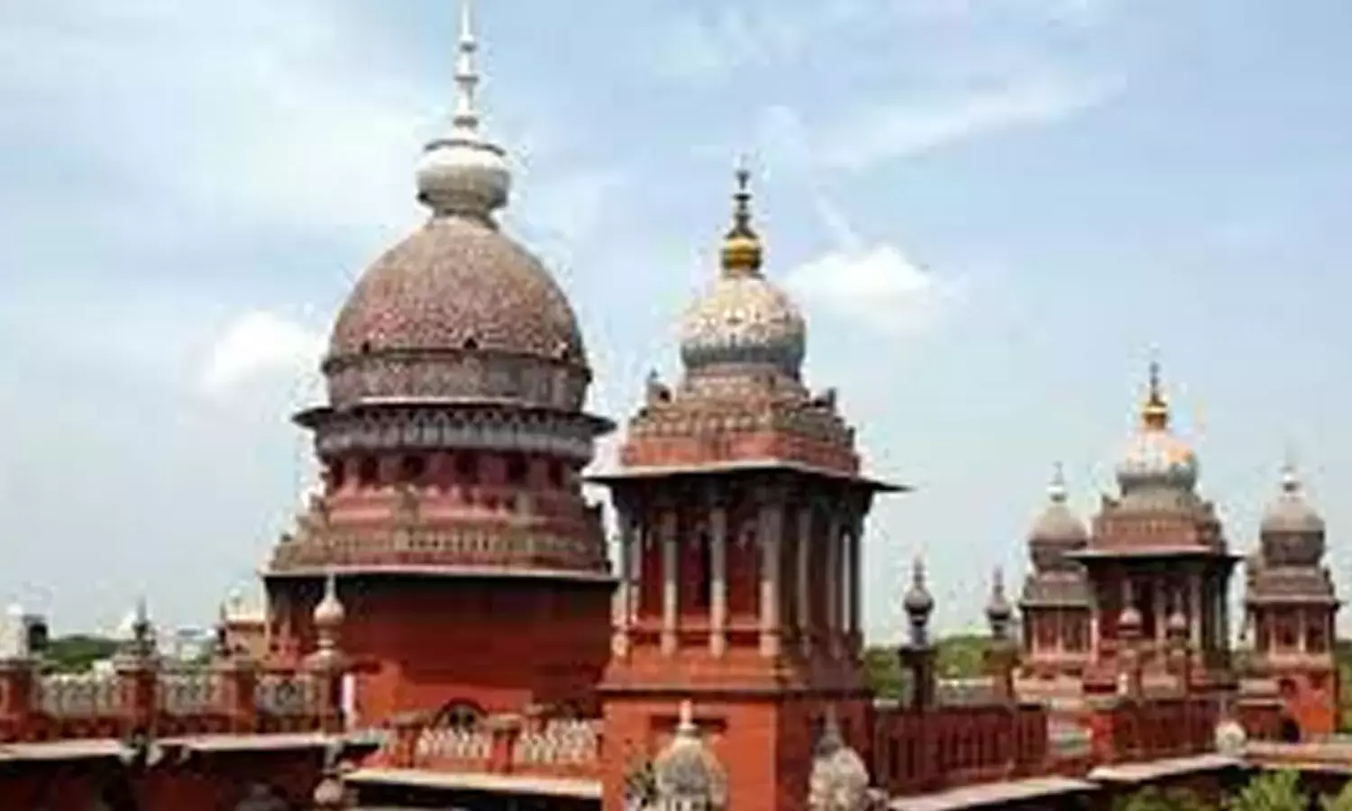 மின் இணைப்புடன் ஆதார் இணைப்புக்கு எதிரான வழக்கில் இன்று  தீர்ப்பு