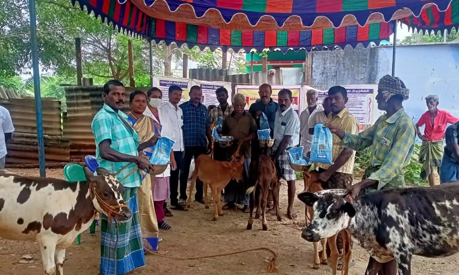 கடையம் அருகே கால்நடை மருத்துவ முகாம்