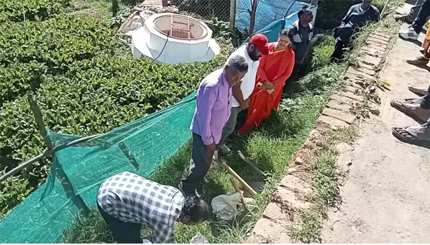 நடைபாதை அமைக்க பூமி பூஜை