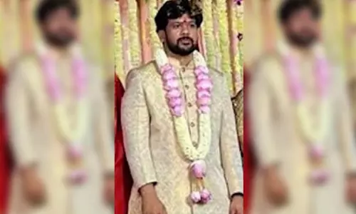 சேகர் ரெட்டி மகளுடன் திருமணம் நிச்சயிக்கப்பட்ட திருப்பதி தேவஸ்தான அதிகாரி மகன் கவலைக்கிடம்