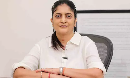 எனது முதல் காரில் பிடித்தவர்களுடன் பயணிப்பது மகிழ்ச்சி -  சுதா கொங்கரா பதிவு