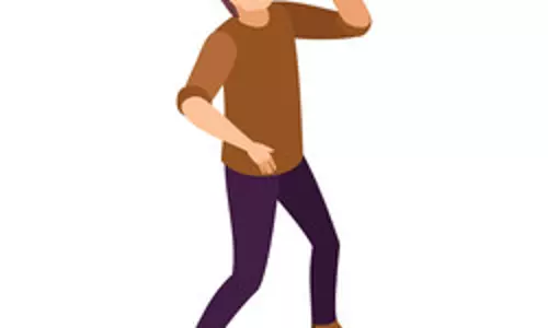 மது போதையில் மனு கொடுக்க வந்த வாலிபர்