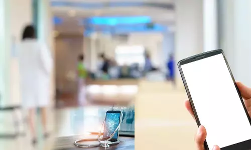 ஆஸ்பத்திரியில் டாக்டர்கள் செல்போன்களை திருடி விற்று மது குடித்த வாலிபர்கள்