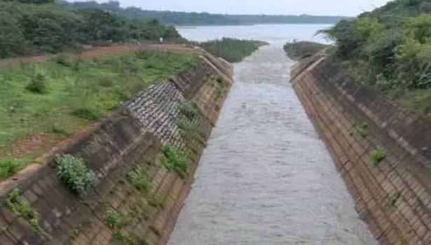 கண்டலேறு அணையில் இருந்து கிருஷ்ணா தண்ணீர் திறப்பு மீண்டும் அதிகரிப்பு கண்டலேறு அணையில் இருந்து கிருஷ்ணா தண்ணீர் திறப்பு மீண்டும் அதிகரிப்பு