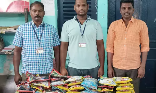 ரெயிலில் கடத்திய 20 கிலோ போதை பொருட்கள் சிக்கியது