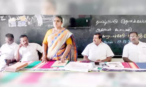 பழைய ஓய்வூதிய திட்டத்தை அமல்படுத்த வேண்டும்- ஆசிரியர் கூட்டணியினர் வலியுறுத்தல்
