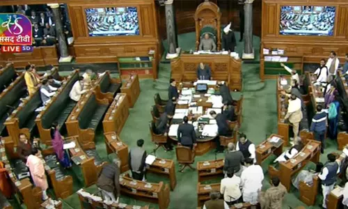 சீன அத்துமீறல் குறித்து விவாதம் நடத்த வேண்டும்: பாராளுமன்றத்தில் இன்றும் எதிர்க்கட்சிகள் அமளி