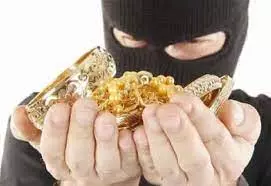 செஞ்சி அருகே ஒரே ஊரில் 2 வீடுகளில் கொள்ளை