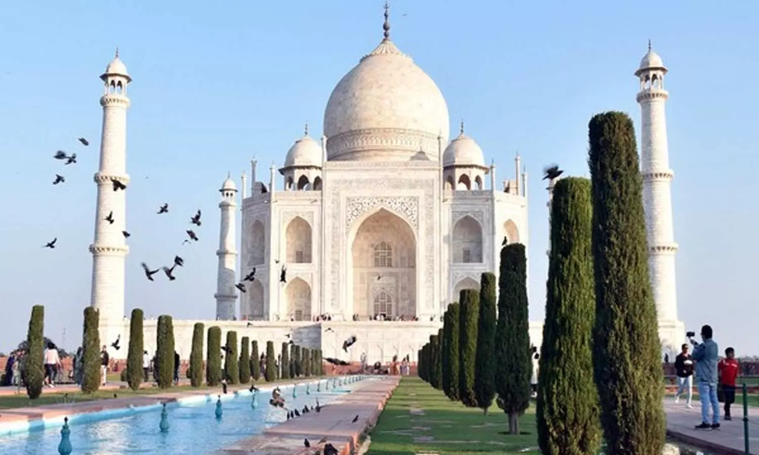 உருமாறிய கொரோனா பரவல் எதிரொலி- தாஜ்மகாலுக்குள் நுழைய கொரோனா பரிசோதனை கட்டாயம் உருமாறிய கொரோனா பரவல் எதிரொலி- தாஜ்மகாலுக்குள் நுழைய கொரோனா பரிசோதனை கட்டாயம்