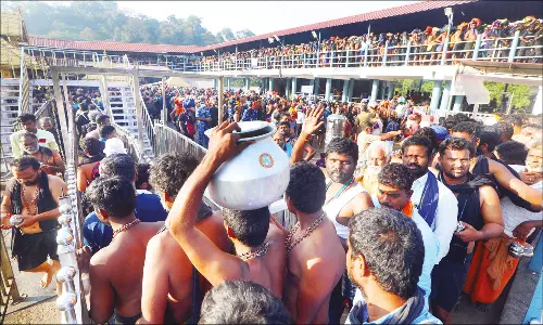 சபரிமலையில் மண்டல பூஜையன்று 40 ஆயிரம் பேருக்கு மட்டுமே அனுமதி