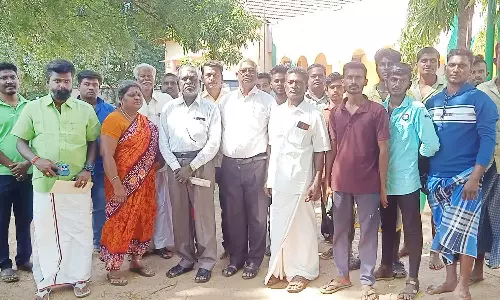 வத்தலக்குண்டுஅருகே பிளாஸ்டிக் மறுசுழற்சி நிறுவனம் அமைக்க மக்கள் எதிர்ப்பு