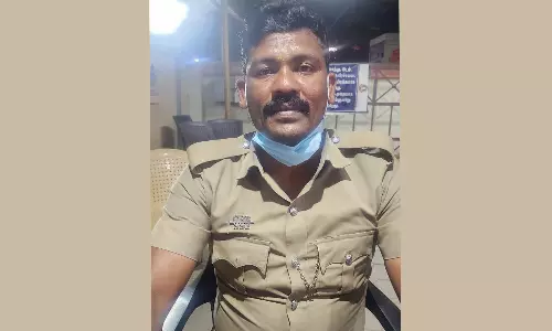 வேலியே பயிரை மேய்ந்தது- கோவையில் டி.வி. திருடிய போலீஸ்காரர் கைது