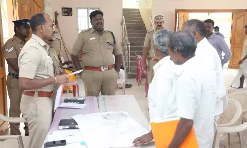 தருமபுரியில் போலீஸ் சார்பாக   மக்கள் குறைதீர்க்கும் நாள் கூட்டம்