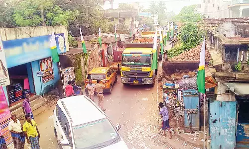 மெலட்டூரில் புறவழிச்சாலை ஏற்படுத்தபடுமா?- பொது மக்கள் எதிர்பார்ப்பு