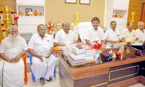 பிளாஸ்டிக் பை தடைச் சட்டத்தை அரசு முறைப்படுத்த வேண்டும்