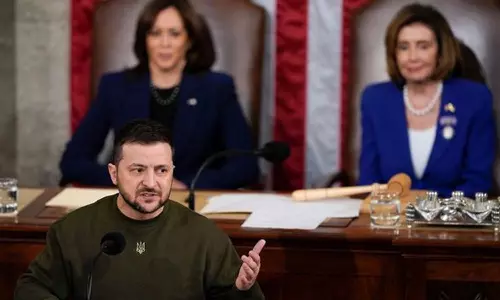 நீங்கள் அளித்தது தானம் இல்லை, முதலீடு - அமெரிக்க பாராளுமன்றத்தில் உக்ரைன் அதிபர் பேச்சு