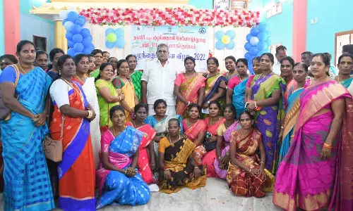 வெற்றி பெற்ற தாய்-குழந்தைகளுக்கு பரிசு-  ஏம்பலம் செல்வம் வழங்கினார்