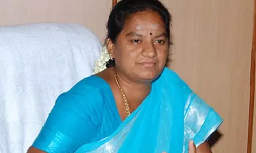 முன்னாள் எம்.பி. சசிகலா புஷ்பா வீடு மீது தாக்குதல்- 3 தி.மு.க. கவுன்சிலர்கள் உள்பட 13 பேர் மீது வழக்கு