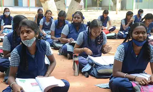 12-ம் வகுப்பு மாணவர்களுக்கான தேர்வு கட்டணம் எவ்வளவு? கல்வித்துறை அறிவிப்பு