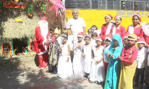 சாமளாபுரம்   லிட்ரசி மிஷன்  மெட்ரிக் பள்ளியில் கிறிஸ்துமஸ் விழா