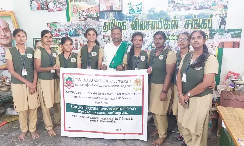 தோட்டக்கலை கல்லூரி மாணவிகள் களப்பணி