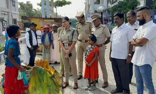 மாணவர்கள் படைப்பு கண்காட்சி