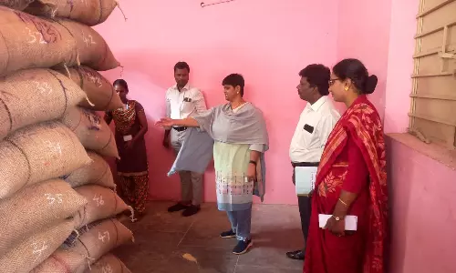 நியாய விலைக் கடைகளில் கலெக்டர் திடீர் ஆய்வு