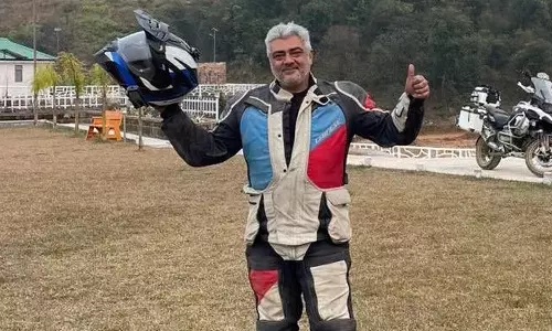 நியூ லுக்கில் நடிகர் அஜித்.. மீண்டும் தொடங்கிய பைக் பயணம்..?