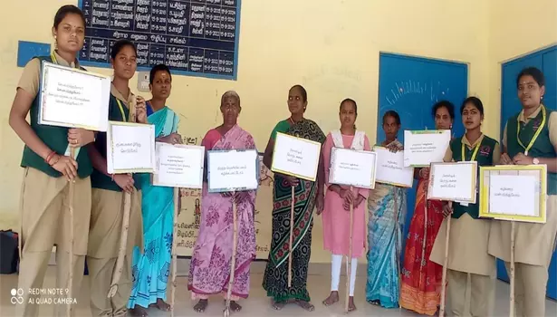 வேளாண்மை கல்லூரி மாணவிகள் விழிப்புணர்வு வேளாண்மை கல்லூரி மாணவிகள் விழிப்புணர்வு