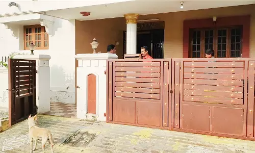 பழனியில் வீட்டை உடைத்த கொள்ளையர் ஏமாற்றத்தால் அதிர்ச்சி