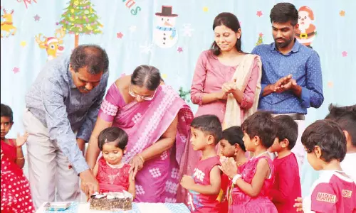 பிரண்ட்லைன் மிலேனியம் பள்ளியில் கிறிஸ்துமஸ் கொண்டாட்டம்