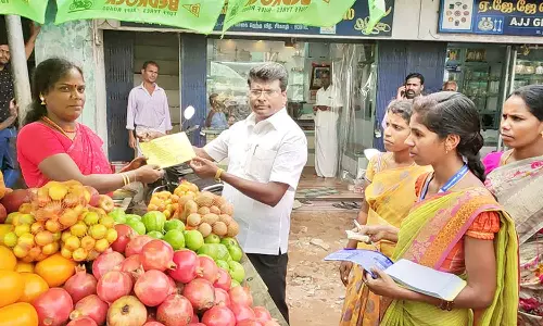 தடைசெய்யப்பட்ட நெகிழி பைகள் பறிமுதல்
