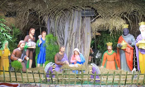 நாளை கிறிஸ்துமஸ் பண்டிகை- நெல்லை தேவாலயங்களில்  இன்று இரவு சிறப்பு பிரார்த்தனை