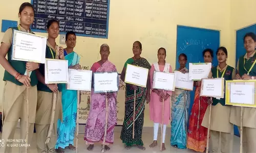 வேளாண்மை கல்லூரி மாணவிகள் விழிப்புணர்வு