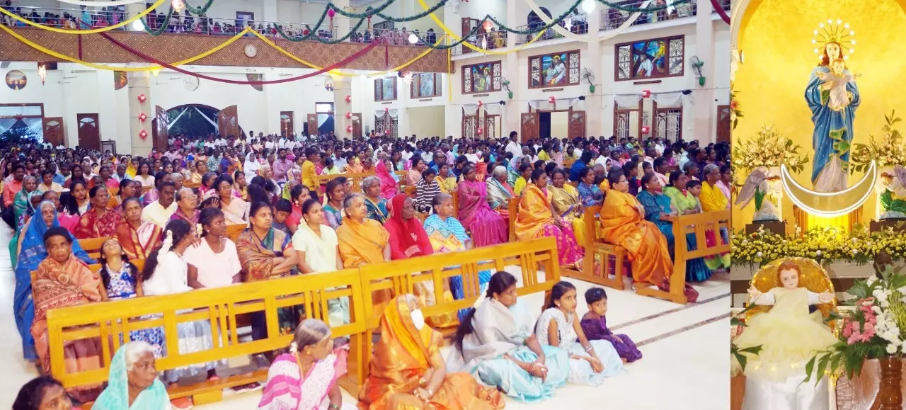 கிறிஸ்துமஸ் பண்டிகை கோலாகல கொண்டாட்டம்-திருச்சி தேவாலயங்களில் கிறிஸ்தவர்கள் சிறப்பு பிரார்த்தனை கிறிஸ்துமஸ் பண்டிகை கோலாகல கொண்டாட்டம்-திருச்சி தேவாலயங்களில் கிறிஸ்தவர்கள் சிறப்பு பிரார்த்தனை