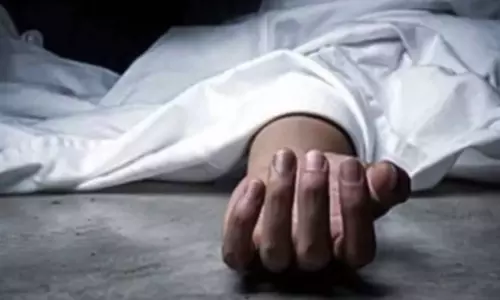 ஊத்தங்கரை அருகே பன்றி வேட்டைக்கு சென்ற வாலிபர் மின்சாரம் தாக்கி பலி