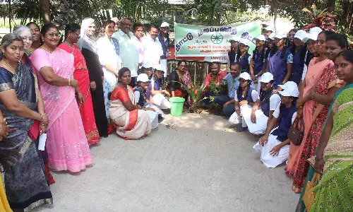 மகளிர் மேல்நிலைப்பள்ளியில்  நாட்டு நலப்பணித்திட்ட முகாம்