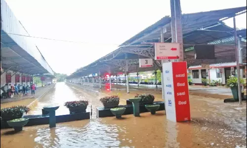 இலங்கையில் கனமழைக்கு 2 பேர் பலி: வெள்ளத்தால் மக்கள் பாதிப்பு