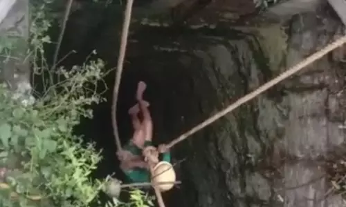 70 அடி கிணற்றில் தவறி விழுந்த மூதாட்டி