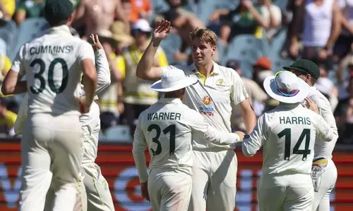 ஆஸ்திரேலியாவுக்கு எதிரான 2-வது டெஸ்ட்: கிரீனின் வேகத்தில் தென் ஆப்பிரிக்கா ஆல் அவுட்