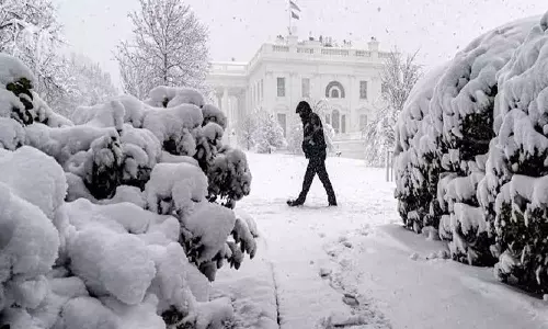 அமெரிக்காவில் பனிப்புயல்- பலியானவர்கள் எண்ணிக்கை 34ஆக உயர்வு